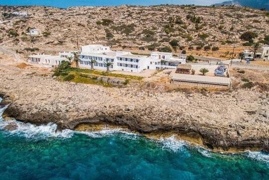 Hotel Krinos 卡尔帕索斯 外观 照片